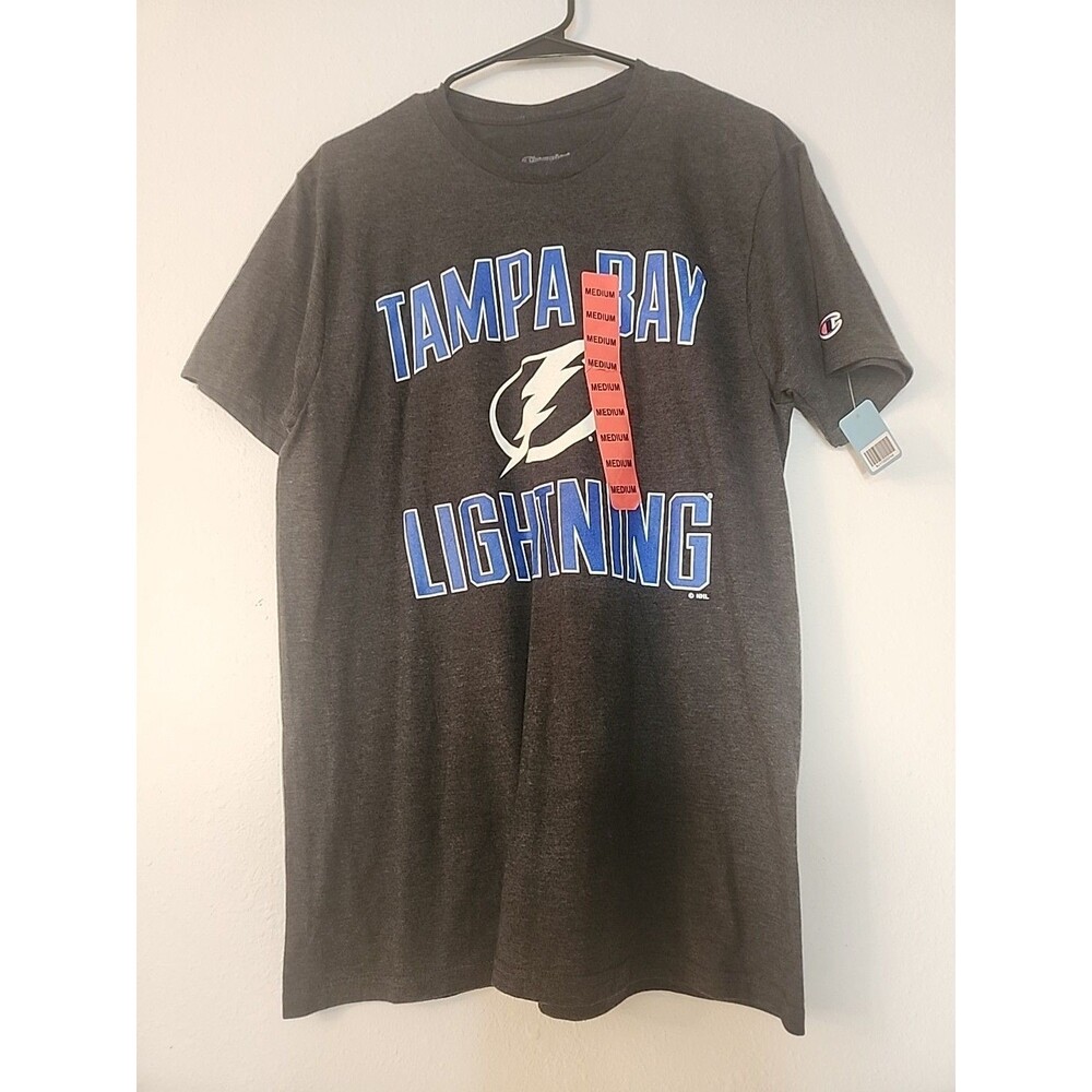 Tampa Bay Lightning Black  Men's Medium T-Shirt Short Sleeve Graphic  Tee NWT